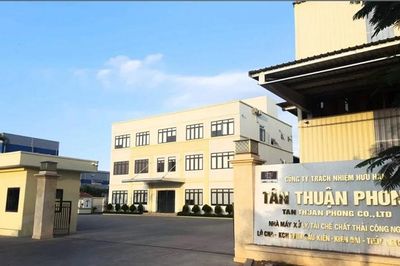 VKSND tối cao truy tố 'ông trùm' xử lý môi trường và đồng phạm chôn, lấp trái phép hơn 900 tấn chất thải
