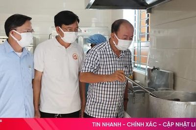 Hà Tĩnh triển khai đợt cao điểm về an toàn thực phẩm tại bếp ăn trường học