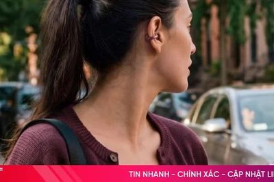 Đeo tai nghe cả ngày nhưng vẫn nghe được thế giới xung quanh