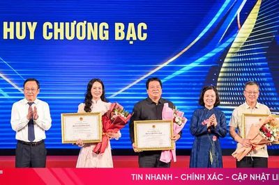 Hà Tĩnh giành 2 HCV, 4 HCB tại Liên hoan sân khấu Hà Nội mở rộng