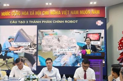 Phẫu thuật robot giúp giảm tổn thương, nâng cao chất lượng sống người bệnh