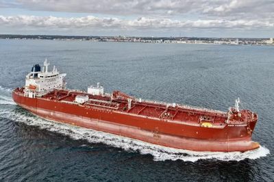 Tàu đầu tiên chở dầu diesel Nga đang tới New York sau thỏa thuận của Tổng thống Trump