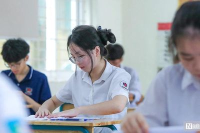 Bộ GD&ĐT dự kiến thi tuyển sinh vào 10 chỉ còn 2 môn Toán và Ngữ văn