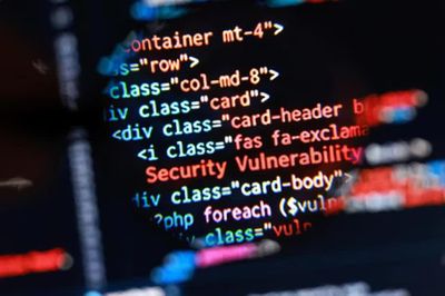 Internet toàn cầu chao đảo vì lỗ hổng phần mềm, tin tặc tăng tốc tấn công