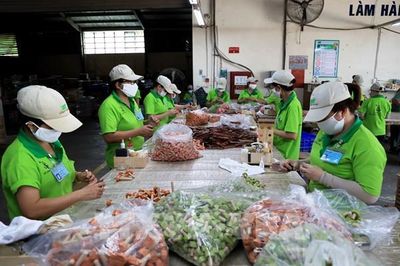Tăng hiệu quả xuất khẩu qua đổi mới xúc tiến thương mại