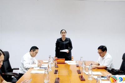 Phó Chủ tịch UBND thành phố Nguyễn Thị Anh Thi tiếp công dân