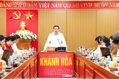 Phó Bí thư Thường trực Tỉnh ủy Hồ Xuân Trường làm việc với Ban Tuyên giáo Tỉnh ủy