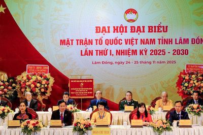 Để ý Đảng đi vào lòng dân (3 kỳ)