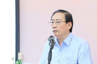 Phát huy vai trò đội ngũ trí thức khoa học và công nghệ trong phát triển kinh tế - xã hội