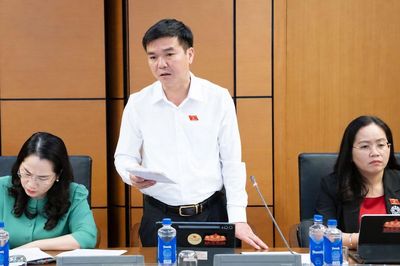 Góp ý hoàn thiện quy định về phân cấp, phân quyền và nâng cao chất lượng lập pháp