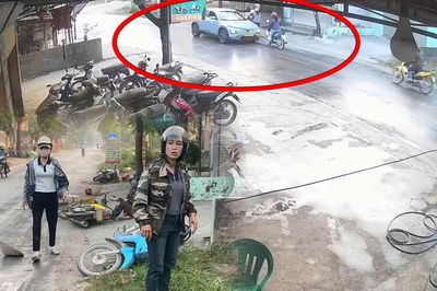 Hưng Yên: Ô tô tông liên hoàn, 3 người đi xe máy bị thương