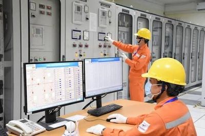 Thủ tướng thúc tiến độ các dự án điện, xử lý nhà đầu tư chây ỳ