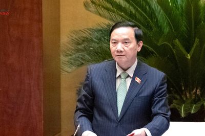 Chuyển trọng tâm từ quản lý quá trình sang quản lý chất lượng, kết quả sản phẩm đầu ra