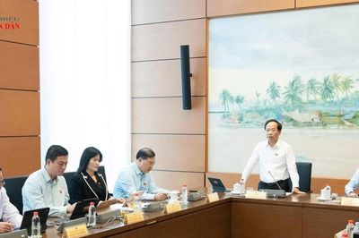 Miễn thuế suất ăn trường học, bệnh viện: Học sinh, người bệnh được lợi gì?