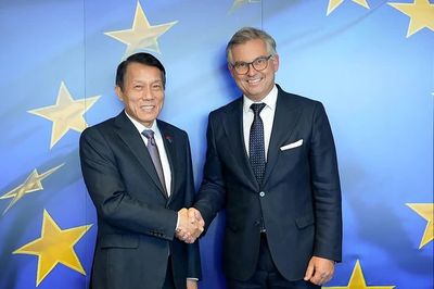 Bộ trưởng Lương Tam Quang gặp Cao ủy châu Âu về Nội vụ và Di cư Magnus Brunner