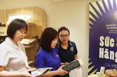 Hơn 60 đặc sản Gia Lai, Quảng Ngãi giới thiệu tại phố Tràng Tiền