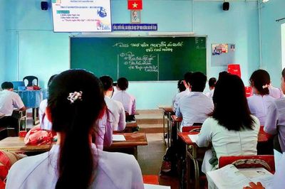 Định lượng 40 giờ làm việc/tuần theo cơ cấu 40-40-20 cho chế độ làm việc của giáo viên có phù hợp?