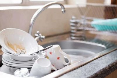 6 thói quen rửa bát nguy hiểm làm tăng nguy bệnh tật