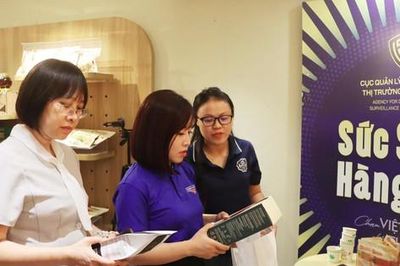 Hơn 60 đặc sản Gia Lai, Quảng Ngãi lên kệ tại phố Tràng Tiền