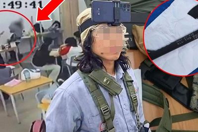 Nam sinh 16 tuổi livestream cầm rìu tấn công giáo viên ở Malaysia bị bắt giữ