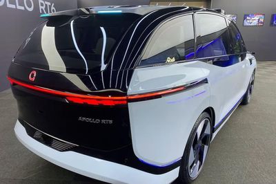 Hãng Baidu (Trung Quốc) thử nghiệm xe taxi tự lái trên đường phố London