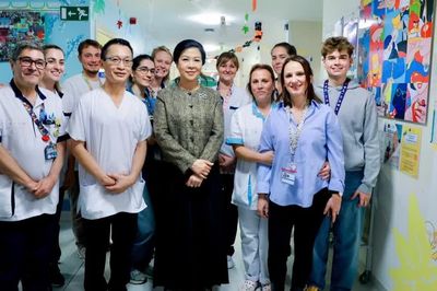 [Ảnh] Phu nhân Tổng Bí thư, Chủ tịch nước thăm mô hình bệnh viện-trường học cho trẻ em tại Bỉ