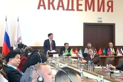 Đoàn công tác của Viện Hàn lâm Khoa học xã hội Việt Nam tham dự Hội nghị Khoa học-Thực tiễn quốc tế lần thứ III tại Nga
