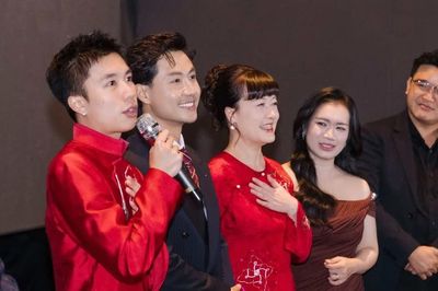 Long Vũ tiết lộ truyền thống 'khó đỡ' của gia đình