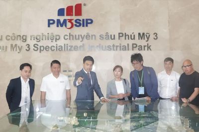 Đoàn đại biểu Thành phố Đối tác Kinh tế tìm hiểu mô hình khu công nghiệp sinh thái TPHCM