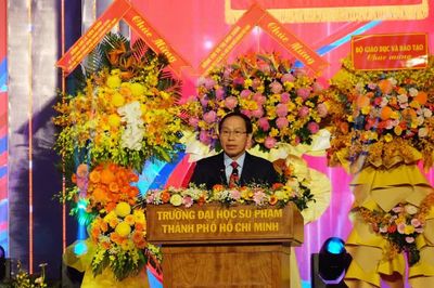 Trường Đại học Sư phạm TPHCM kỷ niệm 50 năm truyền thống