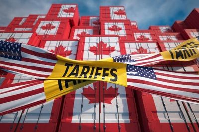 Mỹ bất ngờ miễn thuế đối với một số mặt hàng Canada, lý do là gì?