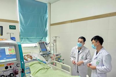 7 nạn nhân ngộ độc khí clo ở Hà Nội hồi phục, 6 người có thể xuất viện