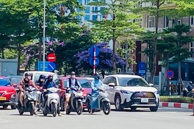 Thời tiết ngày 24/10: Bắc Bộ ngày nắng có nơi trên 34 độ C, Nam Bộ mưa dông
