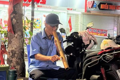 Đại biểu Quốc hội đề xuất kiểm soát độ tuổi người mua và cảnh báo tác hại khi bán thuốc lào dạng rời