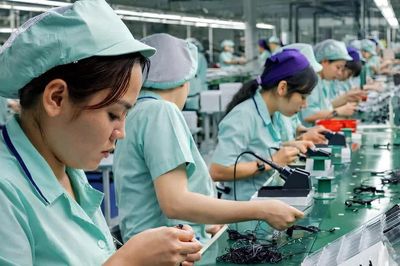Lấy tiền ở đâu thưởng Tết ngay tháng 11?