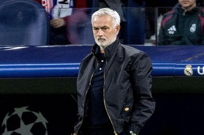 Real Madrid đại chiến Barca: Mourinho đổi vận trước Siêu kinh điển