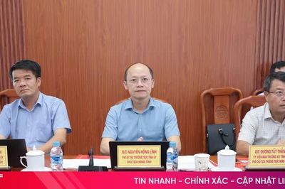 Phó Bí thư Thường trực Tỉnh uỷ tiếp công dân định kỳ tháng 10