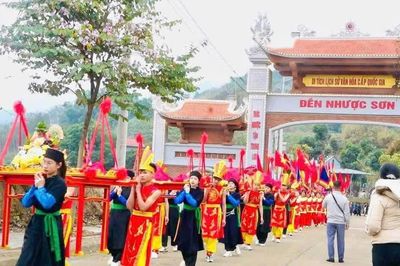 Lễ dâng hương cúng cơm mới đền Nhược Sơn: Nét đẹp văn hóa vùng đất Châu Quế