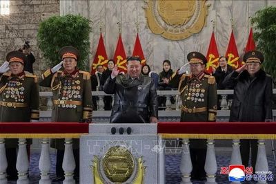 Ông Kim Jong-un đặt mục tiêu xây dựng quân đội mạnh nhất thế giới