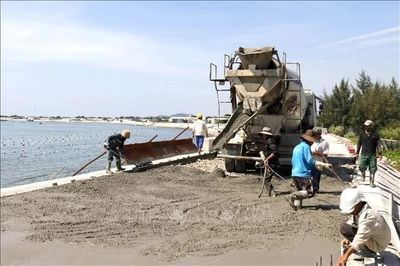 Tìm phương án gỡ khó cho dự án trọng điểm ven biển Lâm Đồng