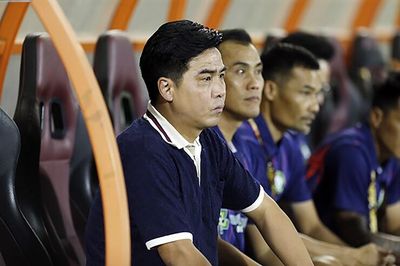 Thầy Công Phượng muốn từ chức sau 5 trận không thắng ở V-League