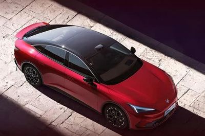 Xe sedan hạng D mạnh 309 mã lực, giá hơn 470 triệu đồng