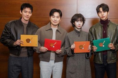 Kim Woo Bin và Seo Eun Soo hội ngộ trong phim thể thao mới GIFT