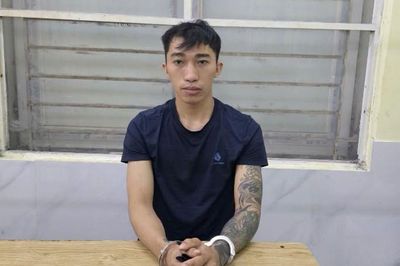 Hẹn thanh niên trẻ tuổi đến nhà chơi, người phụ nữ không ngờ đến sự việc tiếp đó