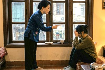 Mẹ chồng đòi 'trao trả' con dâu như 'món hàng lỗi'