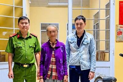 Hỗ trợ cụ bà đi lạc 3 ngày trở về nhà an toàn