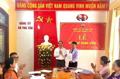Xã Trà Tân vượt chỉ tiêu kết nạp đảng viên năm 2026