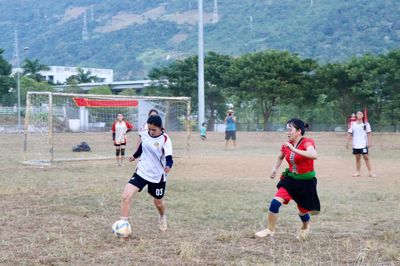 Sôi nổi thể thao mùa nước nổi trên sông Đà