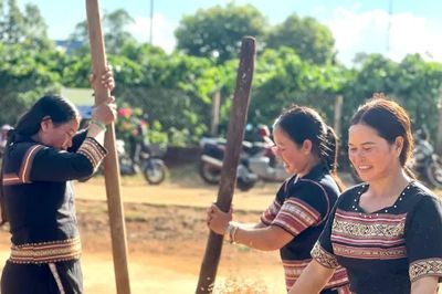 Phục dựng Lễ Mừng lúa mới tại xã Kdang