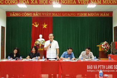 Đối thoại với các hộ dân bị ảnh hưởng dự án đường Lý Thái Tổ kéo dài và khu tái định cư, dân cư thành phố